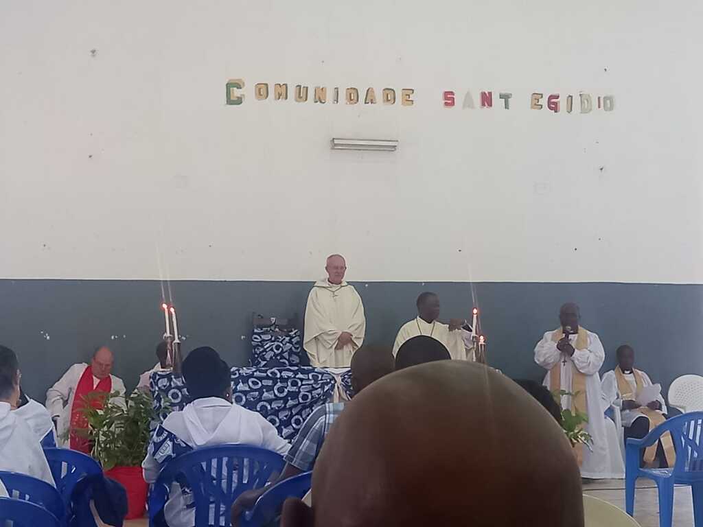 O Arcebispo de Cantuária, Justin Welby, visitou a Casa da Comunidade em Pemba, um lugar de acolhimento e protecção para os deslocados do Norte assolado pelo terrorismo